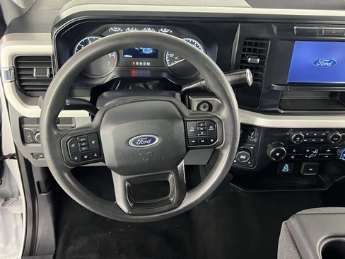 Used 2024 Ford F350 XLT w/ FX4 Off-Road Package image 12