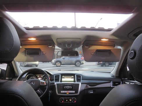 Used 2014 Mercedes-Benz ML 350 ML 350 4MATIC AWD 4dr SUV image 13