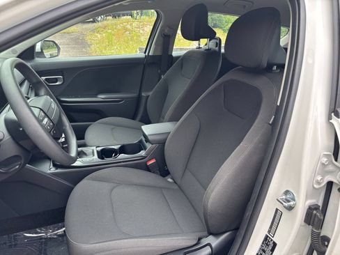 Used 2026 Kia K4 FWD image 28