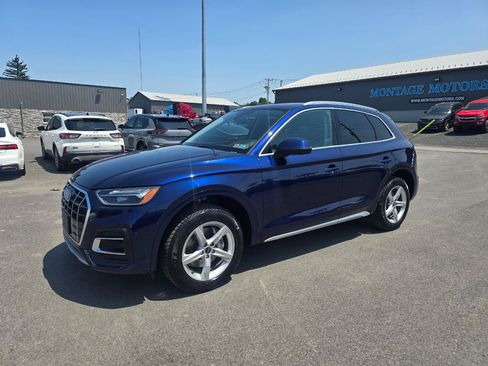 Used 2021 Audi Q5 2.0T Premium w/ Convenience Package AWD/4WD image 3