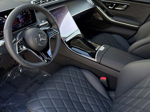 New 2025 Mercedes-Benz S 580 4MATIC Sedan image 16