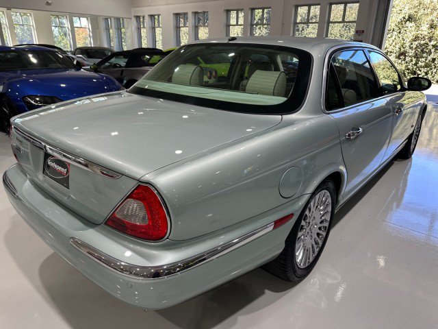 Used 2006 Jaguar XJ Vanden Plas RWD image 2