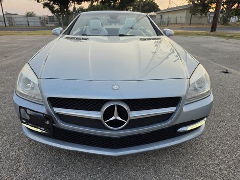 Used 2015 Mercedes-Benz SLK 250 image 27