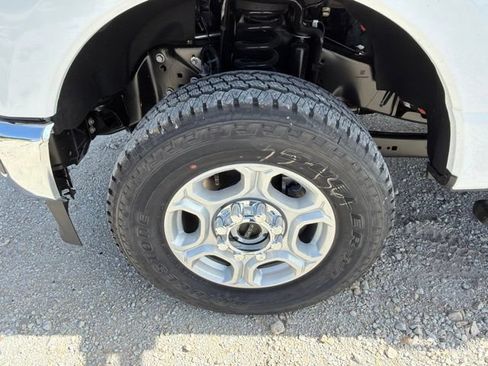 New 2026 Ford F250 XLT w/ FX4 Off-Road Package AWD/4WD image 14