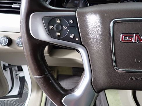 Used 2017 GMC Yukon SLT image 24
