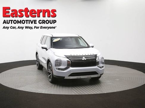 Used 2024 Mitsubishi Outlander SE AWD/4WD image 50