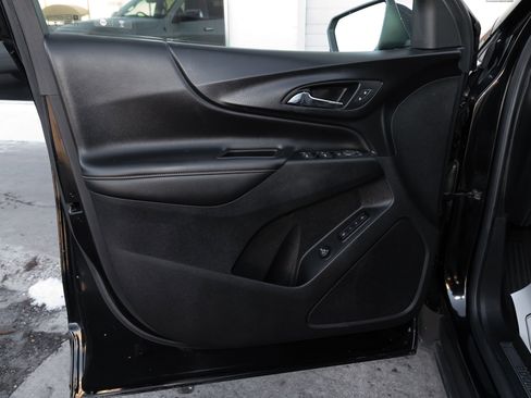 Used 2019 Chevrolet Equinox Premier image 9