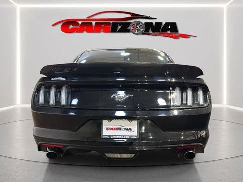 Used 2016 Ford Mustang Coupe image 9