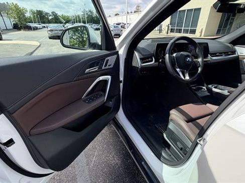 Certified 2024 BMW X1 xDrive28i w/ Premium Package AWD/4WD image 7