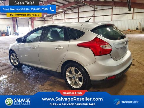Used 2013 Ford Focus SE w/ SE Winter Pkg FWD image 3