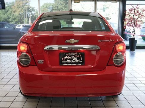 Used 2015 Chevrolet Sonic LT image 12