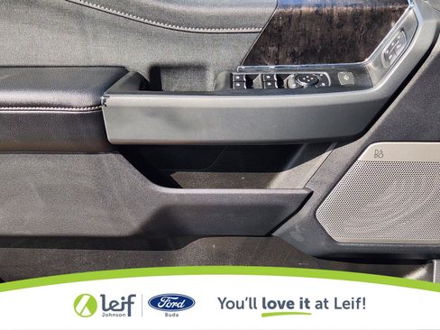 Used 2023 Ford F250 Lariat w/ Chrome Package AWD/4WD image 17