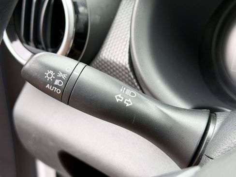 Used 2021 Nissan Kicks SV FWD image 21