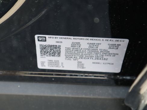 New 2026 GMC Terrain Denali w/ LPO, Floor Liner Package image 43