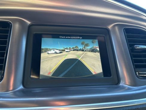 Used 2019 Dodge Charger SXT w/ Blacktop Package image 35