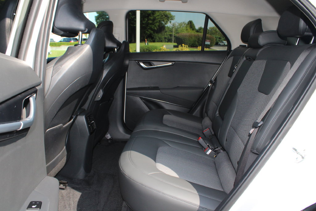 Used 2024 Kia Niro Wind w/ Wind Preserve Package FWD image 14