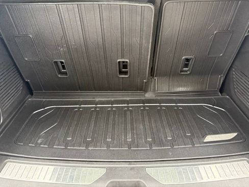 Certified 2023 GMC Yukon Denali image 7