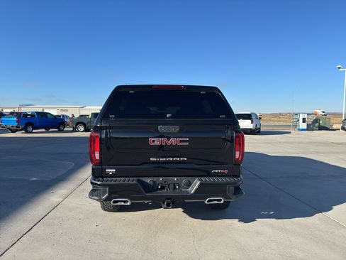 Used 2021 GMC Sierra 1500 AT4 image 4