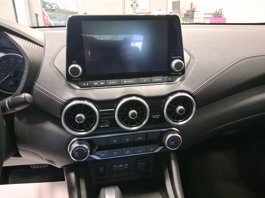 Used 2024 Nissan Sentra SV FWD image 22