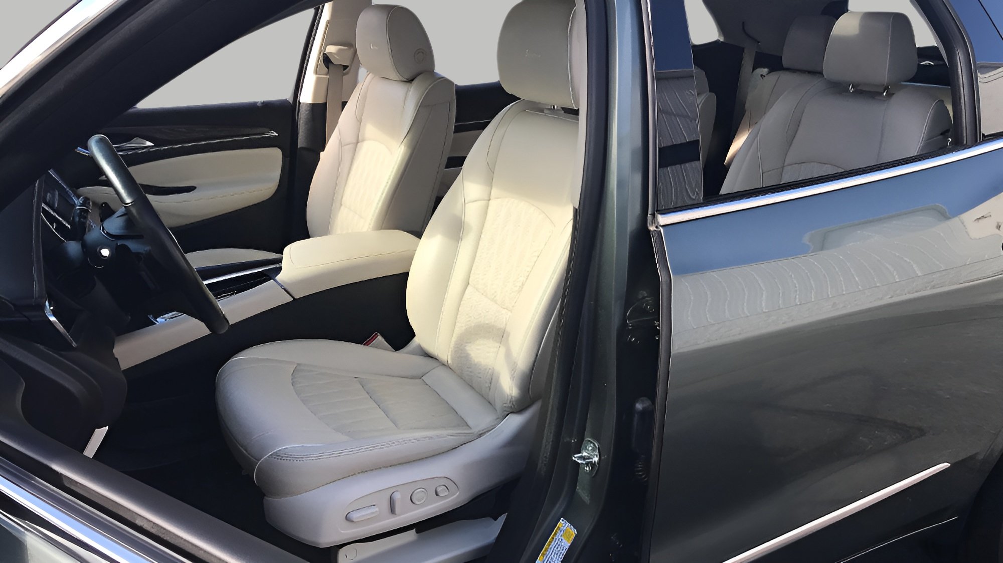 Certified 2022 Buick Enclave Avenir w/ Avenir Technology Package AWD/4WD image 15