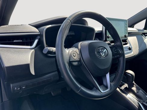 Used 2021 Toyota Corolla XSE image 11