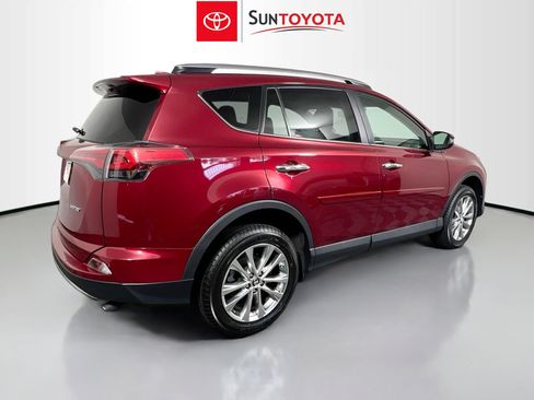 Used 2018 Toyota RAV4 Limited image 4