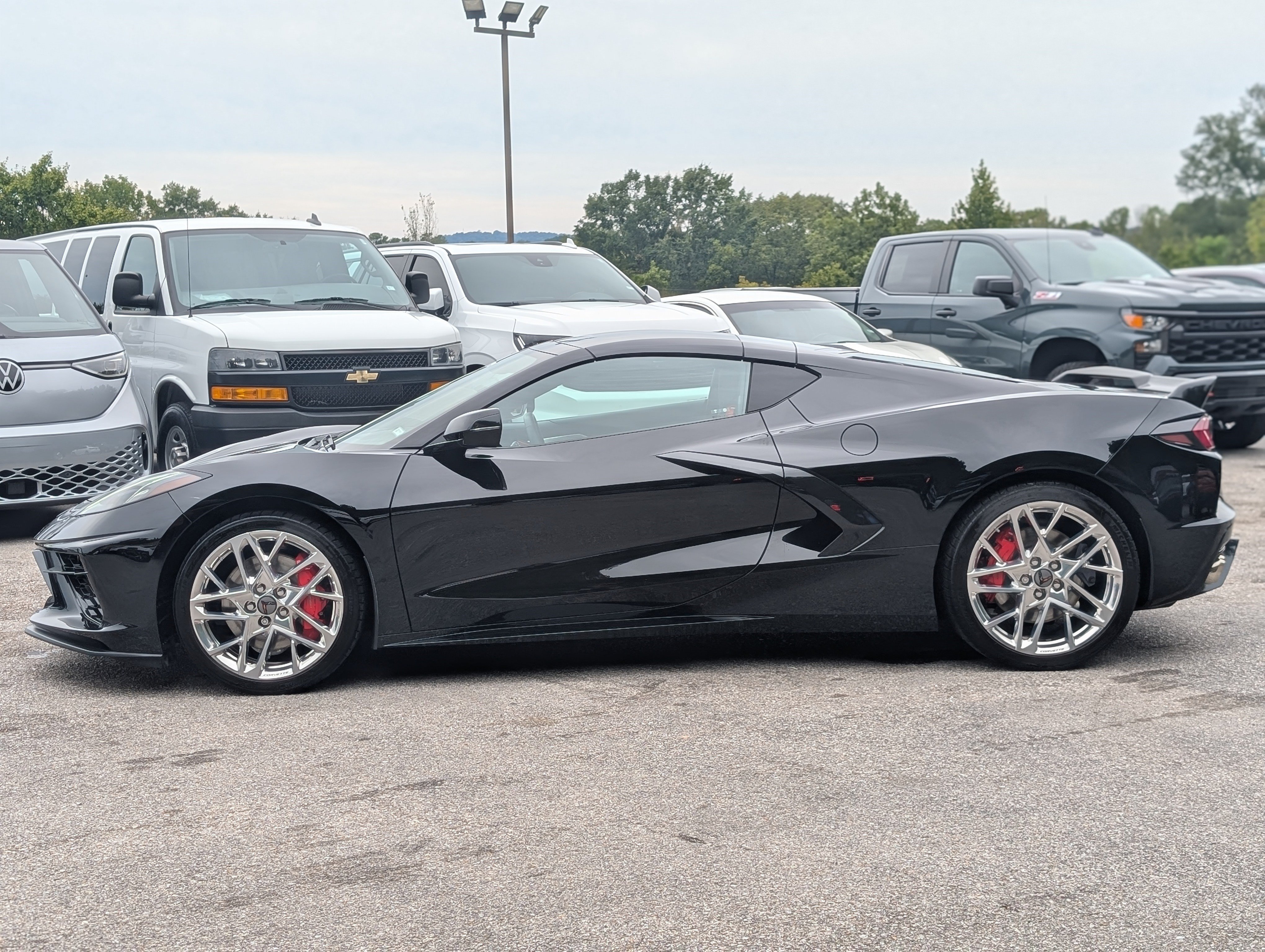 Used 2024 Chevrolet Corvette Stingray Preferred Cpe w/ Z51 Performance Package RWD image 6