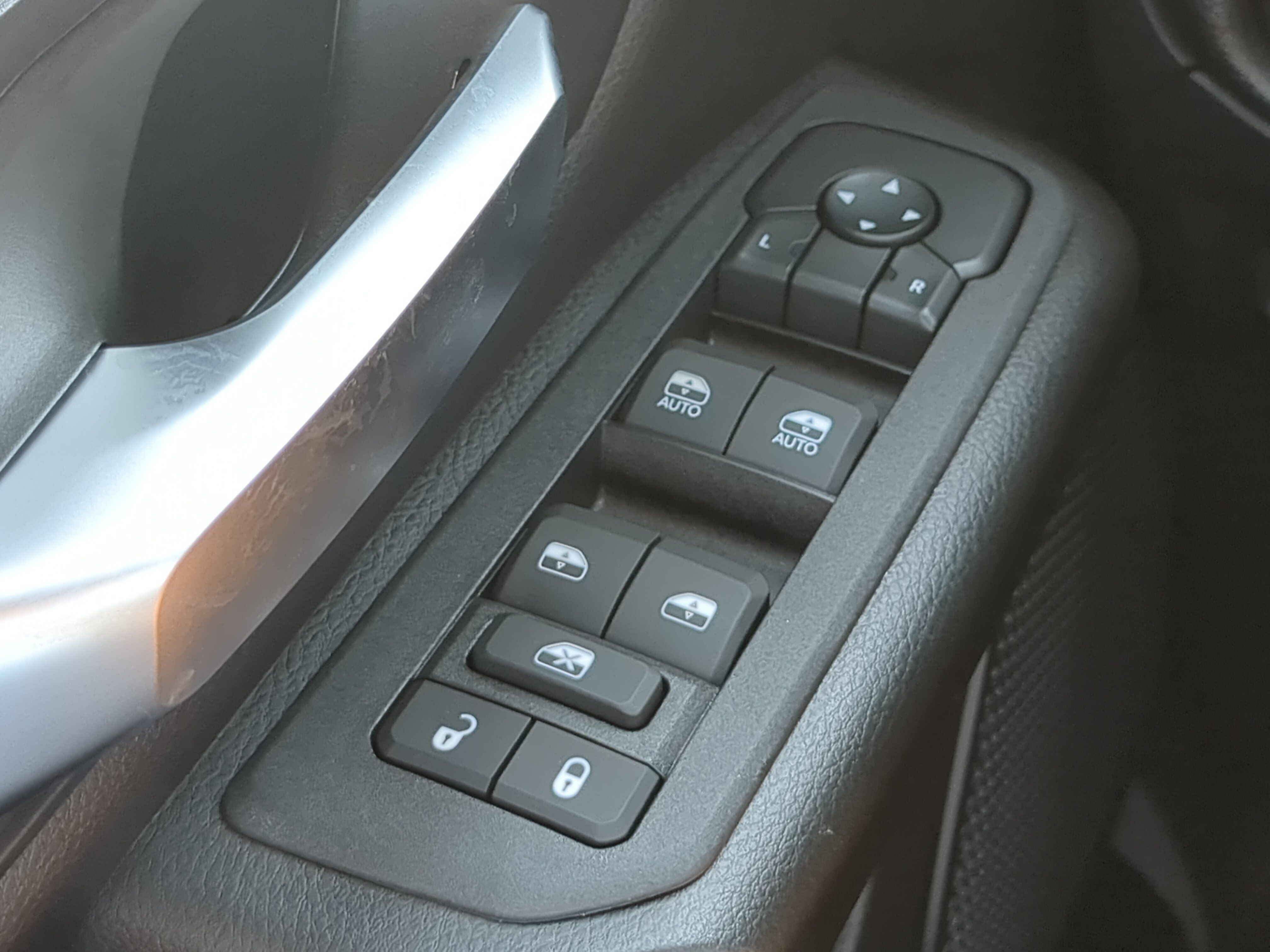 New 2026 RAM 1500 Express AWD/4WD image 22