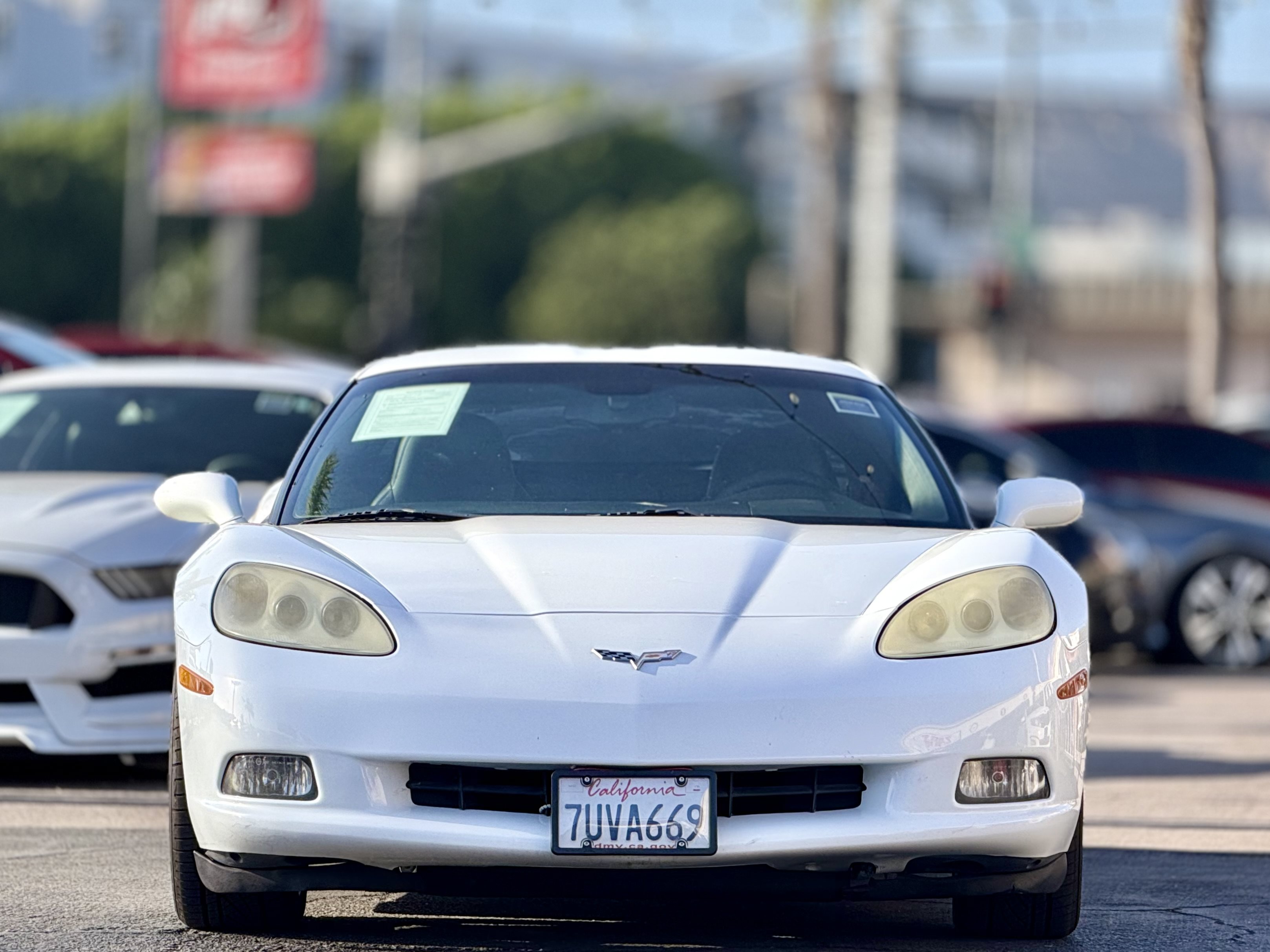 Used 2007 Chevrolet Corvette Coupe w/ Preferred Equipment Group RWD image 2