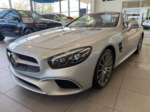 Used 2019 Mercedes-Benz SL 550 image 6