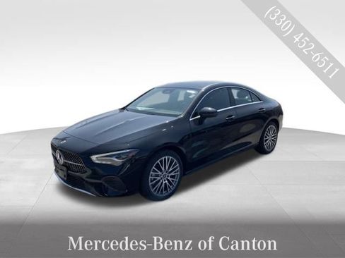 New 2025 Mercedes-Benz CLA 250 4MATIC image 1