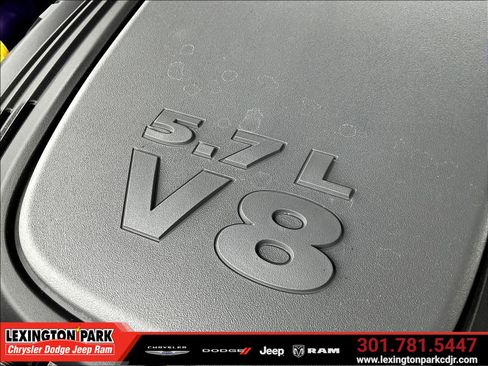 Used 2014 Dodge Challenger R/T RWD image 30