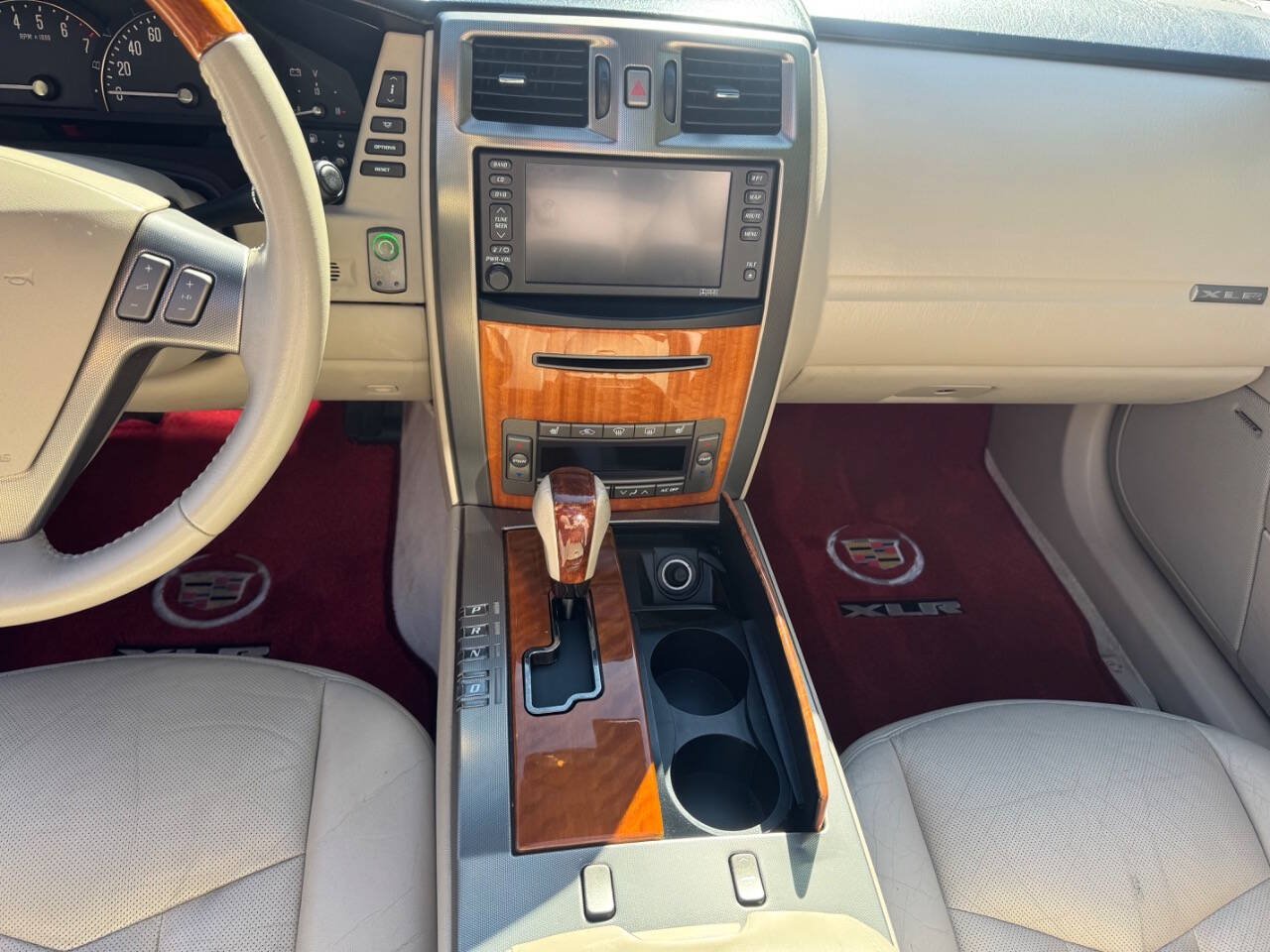 Used 2006 Cadillac XLR RWD image 12