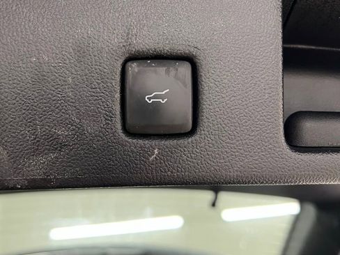 Used 2024 Ford Escape Platinum AWD/4WD image 12