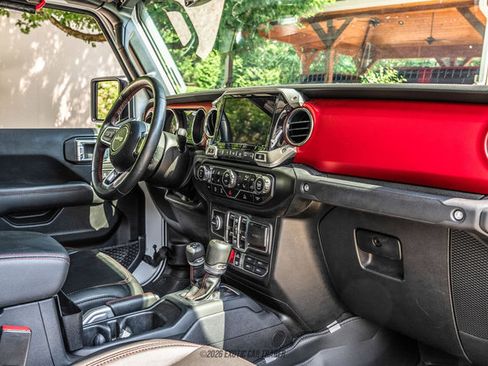 Used 2022 Jeep Gladiator Rubicon w/ LED Lighting Group AWD/4WD image 88