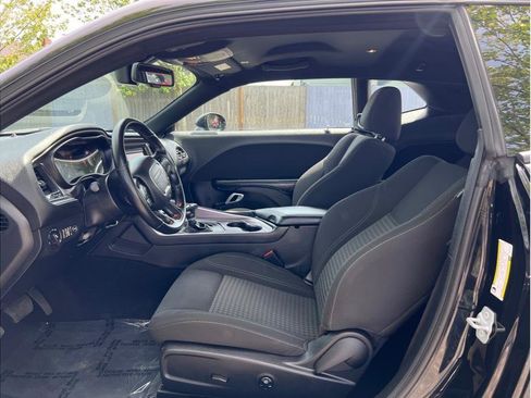Used 2021 Dodge Challenger SXT w/ Blacktop Package image 5