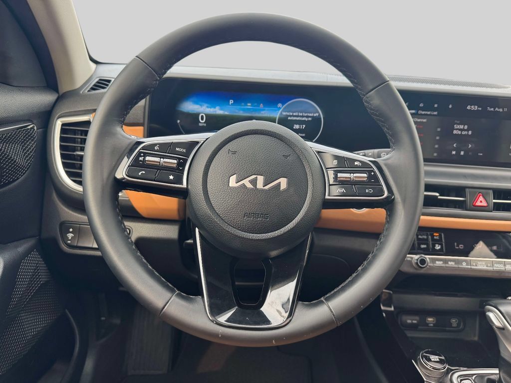 Used 2024 Kia Seltos EX AWD/4WD image 12