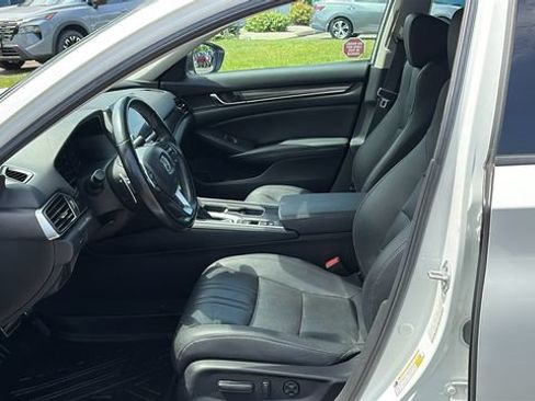 Used 2021 Honda Accord Sport Special Edition image 11