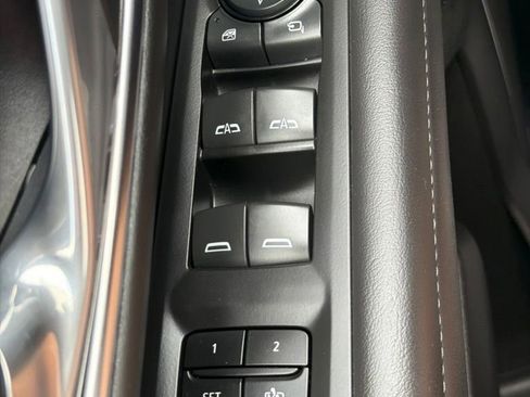 Used 2024 Chevrolet Tahoe Z71 w/ Z71 Off-Road Package AWD/4WD image 28