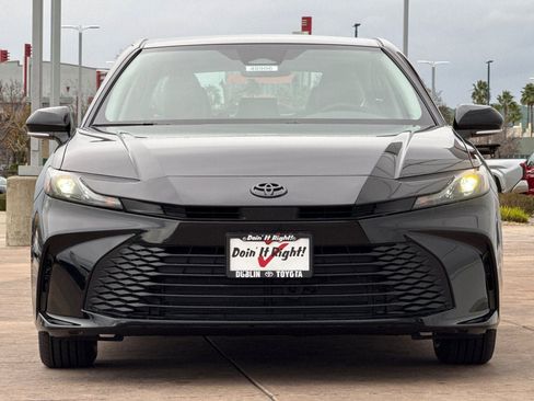 New 2026 Toyota Camry LE image 10