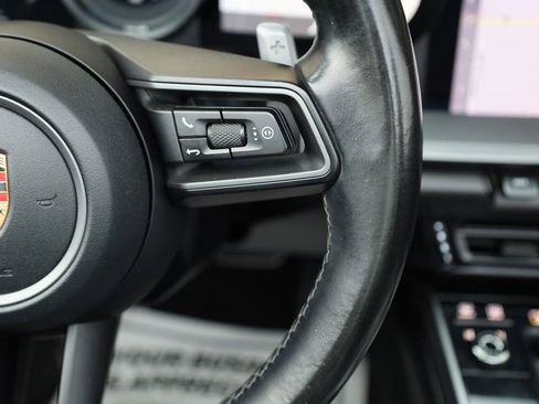 Used 2021 Porsche 911 Carrera w/ Premium Package image 33