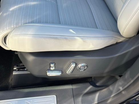 New 2026 Lincoln Nautilus Reserve image 17