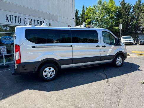 Used 2018 Ford Transit 350 XLT RWD image 5