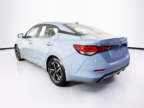 Certified 2025 Nissan Sentra SV image 7