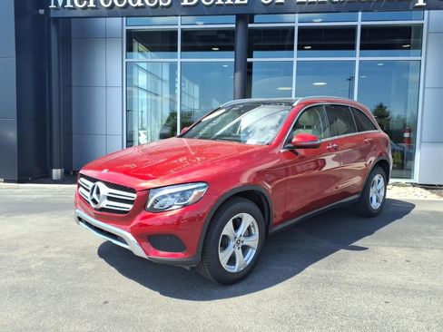 Certified 2018 Mercedes-Benz GLC 300 4MATIC image 2