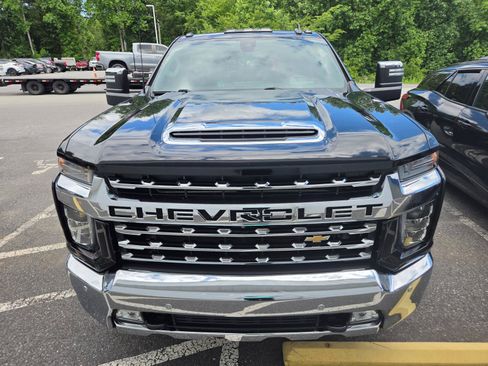Used 2020 Chevrolet Silverado 3500 LTZ w/ LTZ Plus Package AWD/4WD image 2