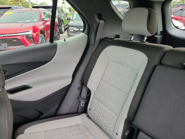 Used 2023 Chevrolet Equinox LS w/ LS Convenience Package FWD image 16