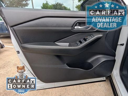 Used 2025 Nissan Rogue SL w/ SL Premium Package AWD/4WD image 16
