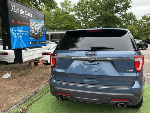 Used 2018 Ford Explorer XLT w/ Equipment Group 202A AWD/4WD image 5