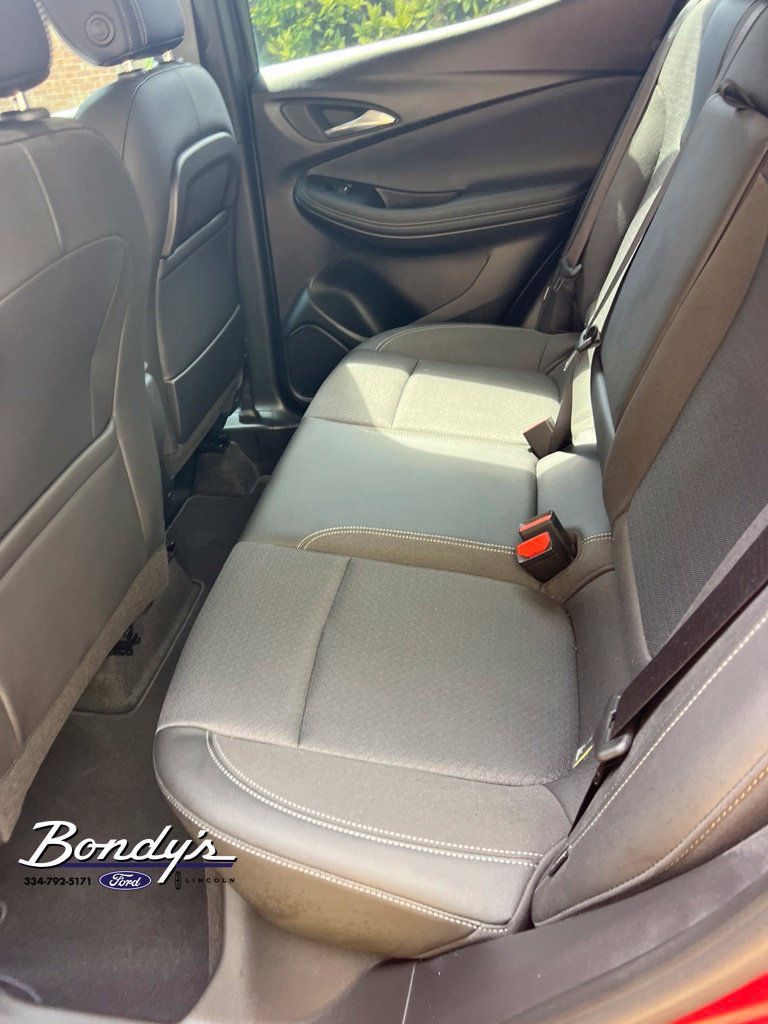 Used 2023 Buick Encore GX Select FWD image 5